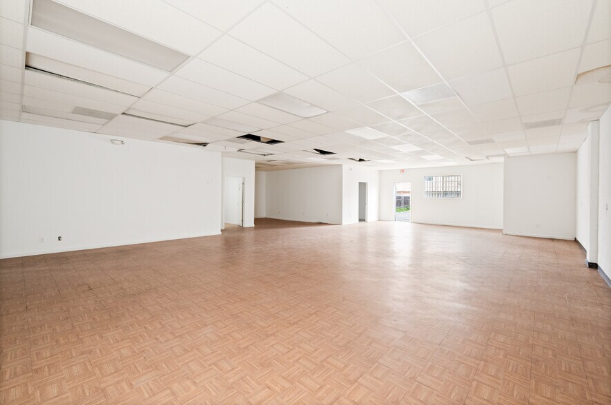 More Photos Of 3579 Gage Ave, Bell Medical For Sale