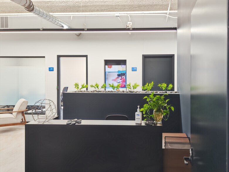 More Photos Of 27301 Dequindre Rd, Madison Heights Coworking Space