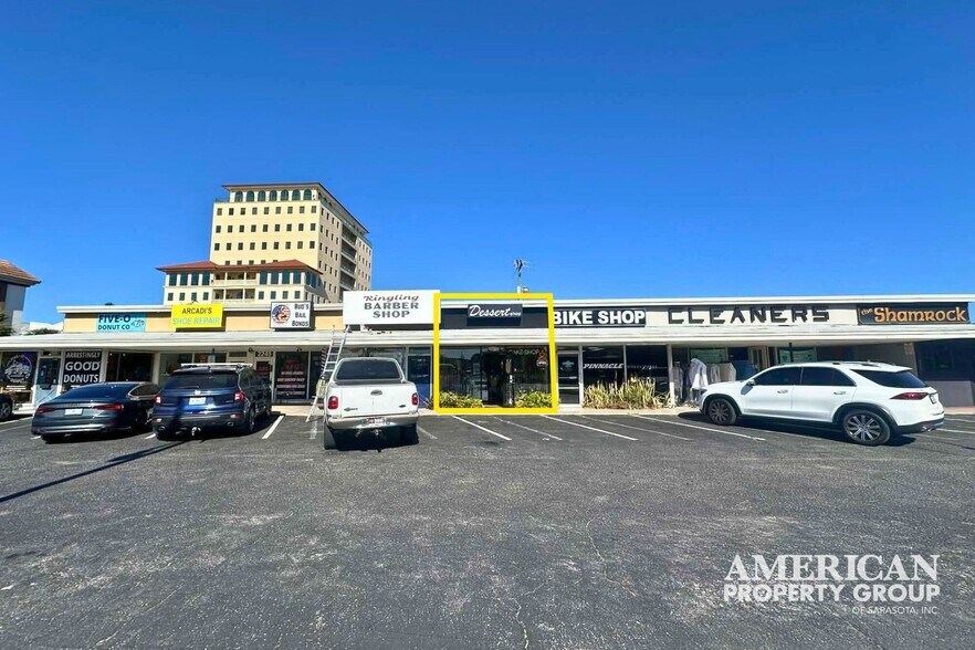 Primary Photo Of 2249 Ringling Blvd, Sarasota General Retail For Lease
