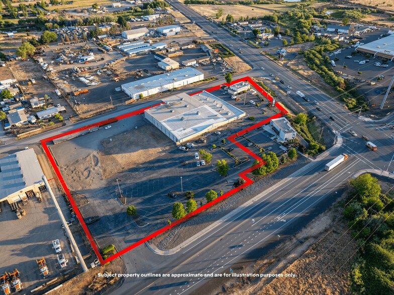 More Photos Of 7338 Crater Lake Hwy, White City Freestanding For Sale