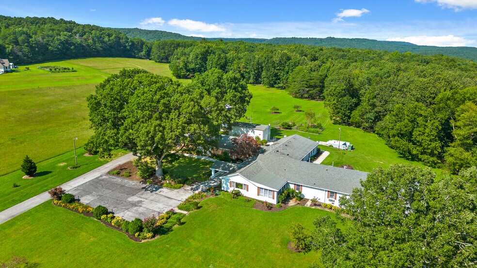 More Photos Of 3872 Brayton Mountain Rd, Graysville Skilled Nursing Facility For Sale