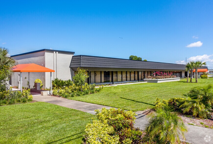 More Photos Of 25400 US Hwy 19 N, Clearwater Office For Lease