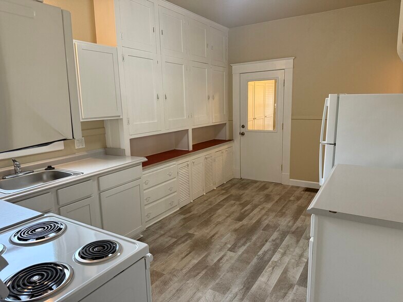 More Photos Of 357 Roberts St, Reno Apartments For Sale