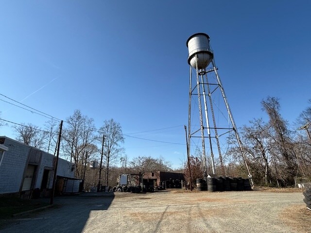 More Photos Of 2729 Ossipee Front St, Elon Truck Terminal For Sale