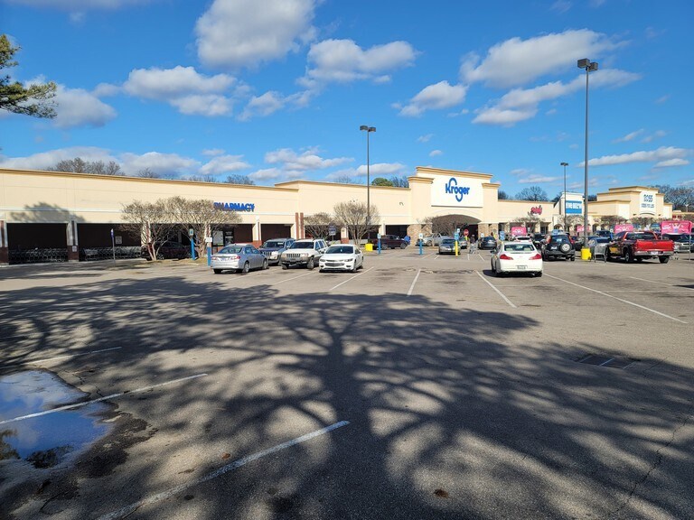 More Photos Of 4264-4320 Summer Ave, Memphis Unknown For Lease