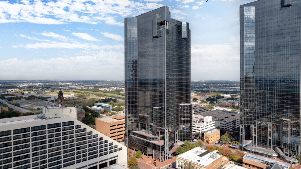Primary Photo Of 301 Commerce St, Fort Worth Office For Lease