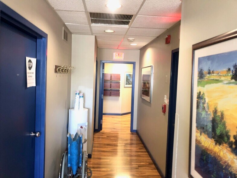 More Photos Of 1701-1703 S Broad St, Philadelphia Medical For Lease