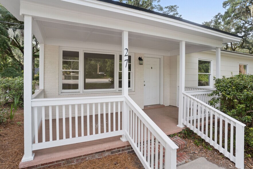More Photos Of 27 Miller Dr W, Beaufort Office Residential For Sale