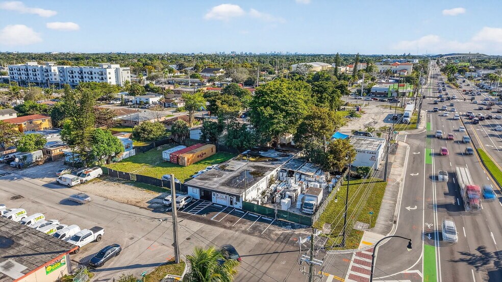 More Photos Of 3928 SW 12th Ct, Fort Lauderdale Manufacturing For Sale