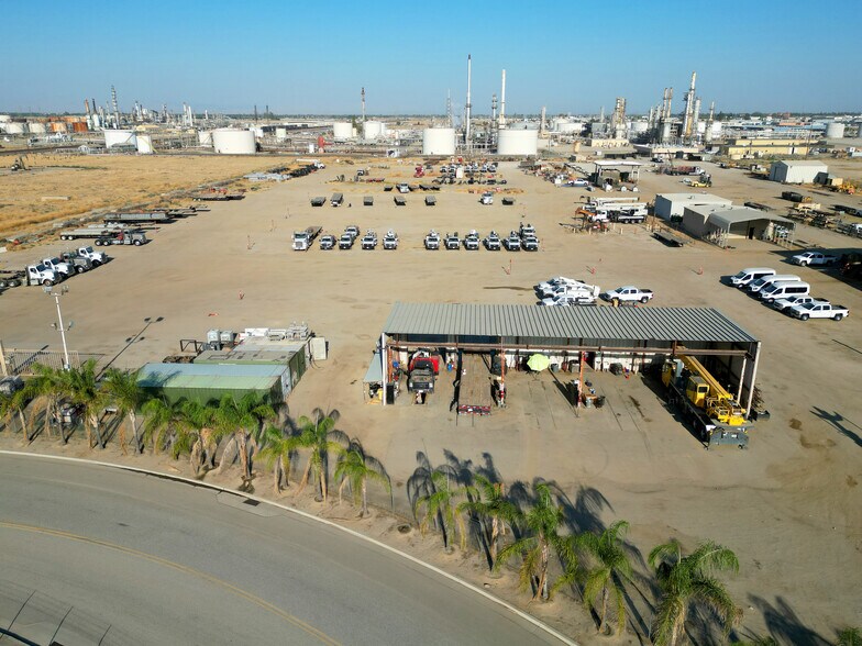 More Photos Of 2157 Mohawk St, Bakersfield Warehouse For Lease