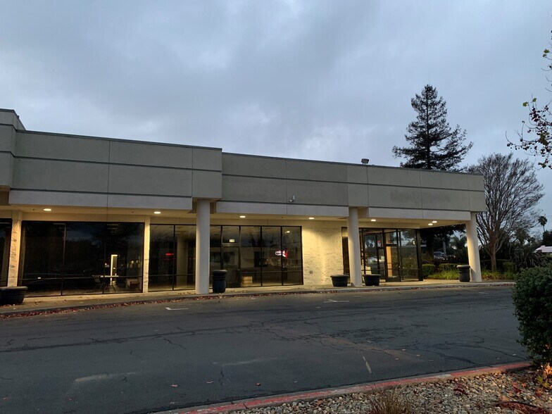 More Photos Of 5182 Sonoma Blvd, Vallejo Storefront For Lease
