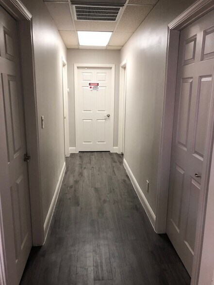 More Photos Of 1416 Campbell Rd, Houston Medical For Lease