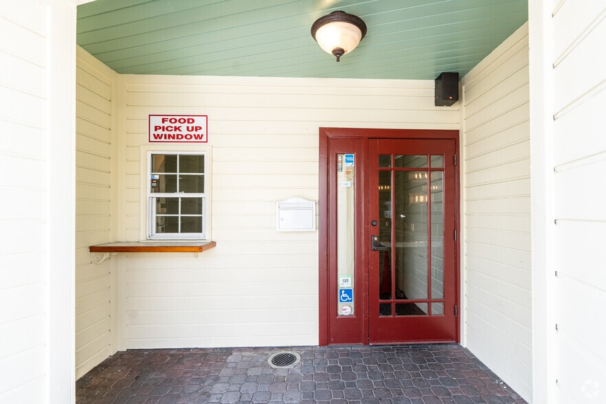 More Photos Of 1535 Giammona Dr, Walnut Creek Storefront For Lease