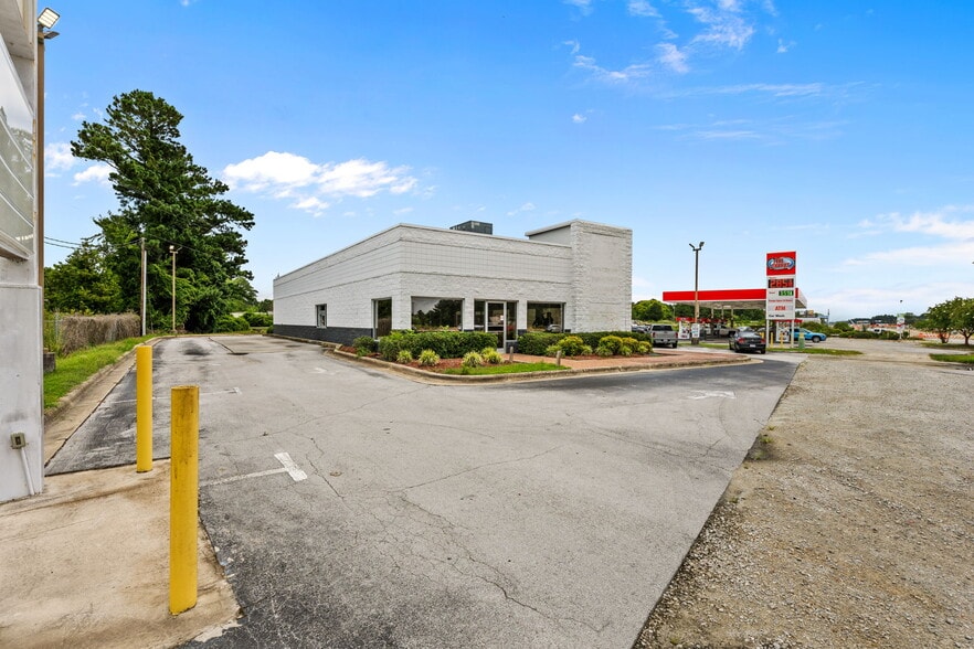 More Photos Of 1512 US Highway 70 E, New Bern Fast Food For Sale