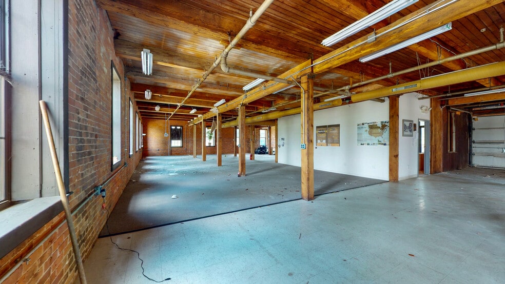 More Photos Of 35 Oakland St, Manchester Warehouse For Sale
