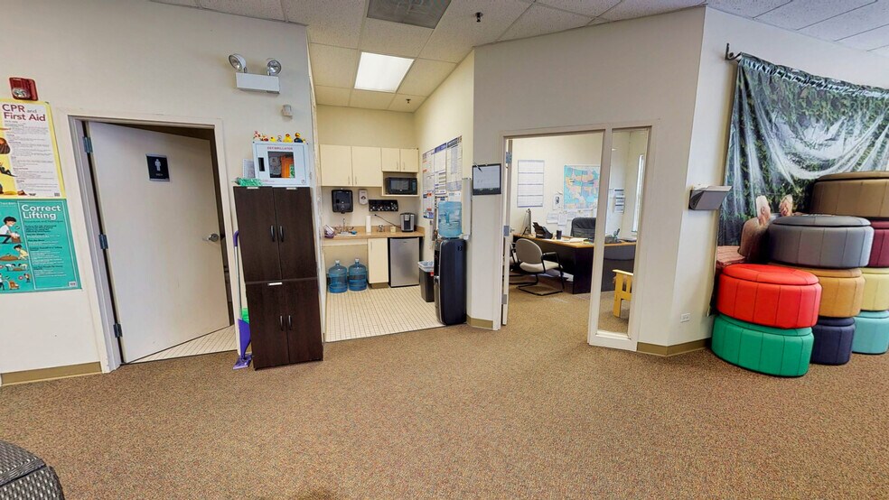 More Photos Of 150 Kendall Point Dr, Oswego Manufacturing For Lease