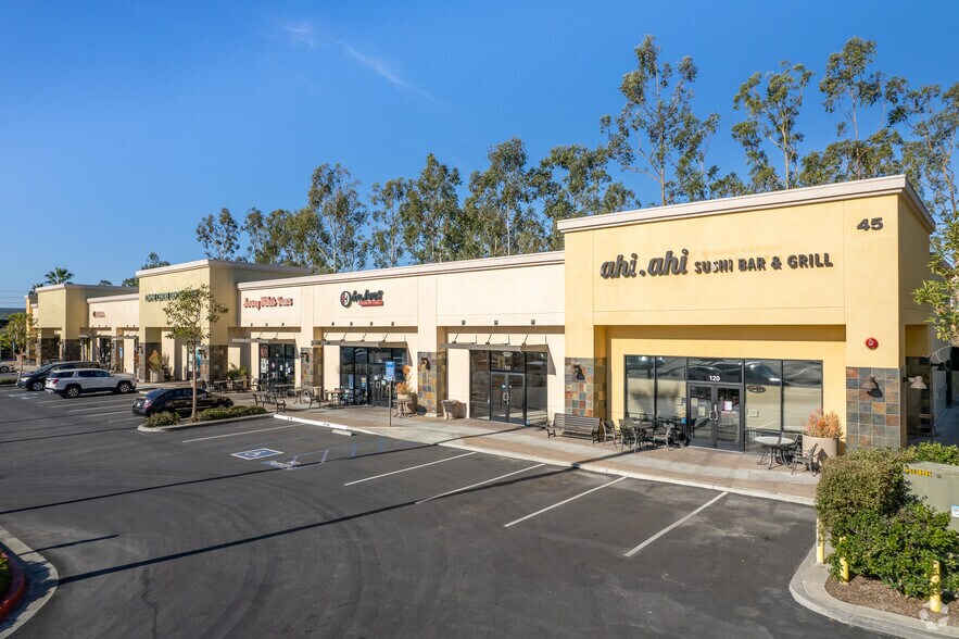 More Photos Of 41 Auto Center Dr, Lake Forest Unknown For Lease