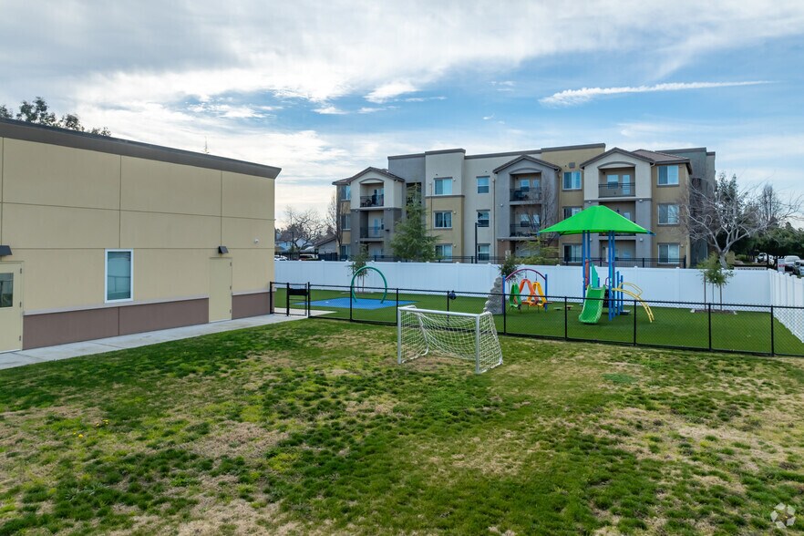 More Photos Of 8330 Elk Grove Florin Rd, Sacramento Daycare Center For Sale