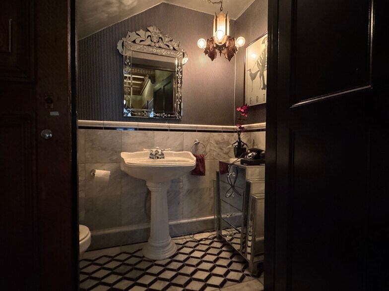 More Photos Of 106 E Chase St, Baltimore Office Residential For Sale