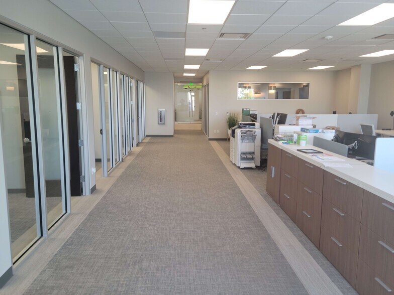 More Photos Of 1111 S Silverstone Way, Meridian Office For Lease