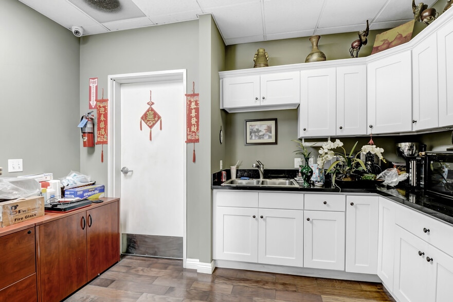 More Photos Of 1550 Milliken Ave, Ontario Industrial For Sale