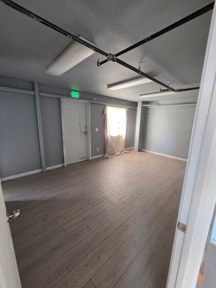 More Photos Of 2321 Fallon Rd, Hollister Distribution For Lease