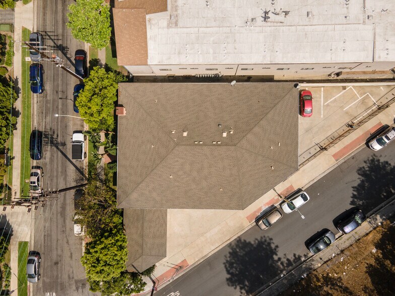 More Photos Of 3346 S Canfield Ave, Los Angeles Apartments For Sale