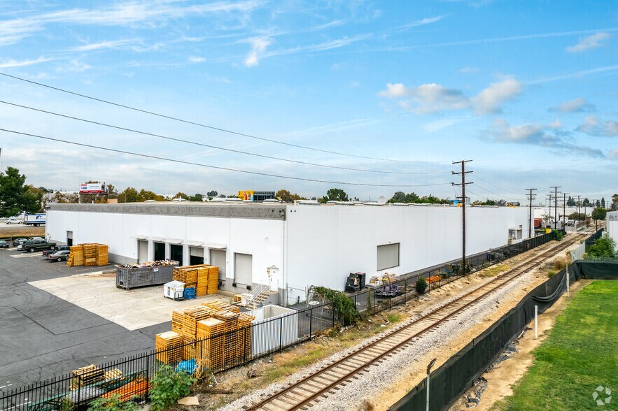 More Photos Of 1111 W Artesia Blvd, Compton Warehouse For Lease