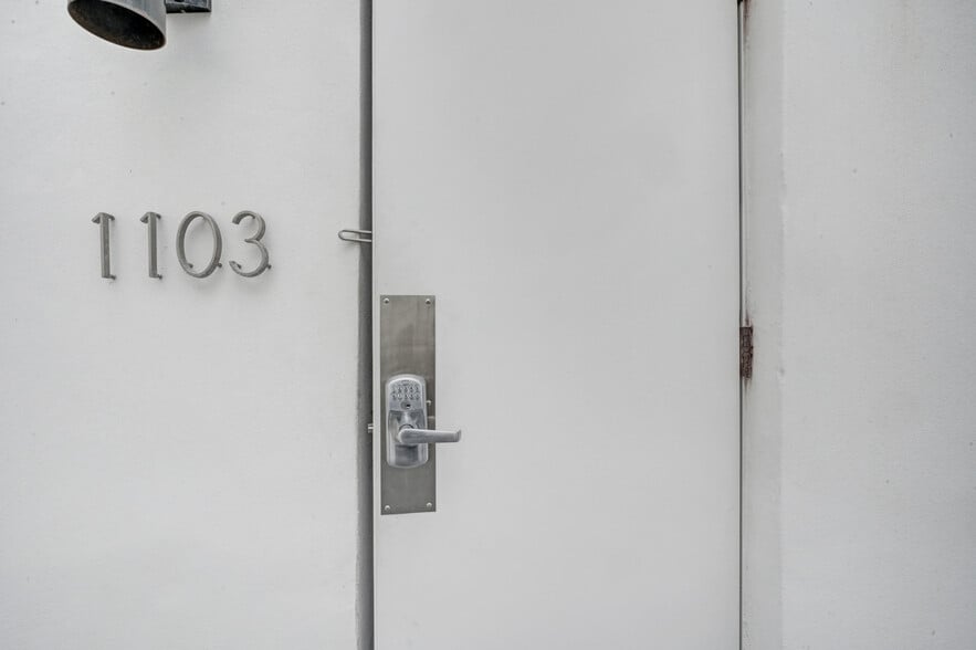 More Photos Of 3020-3024 Seville St, Fort Lauderdale Hotel For Sale