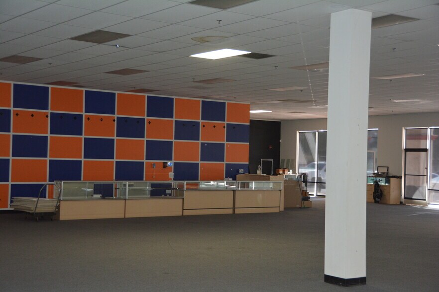 More Photos Of 23040-23100 Alessandro Blvd, Moreno Valley Unknown For Lease