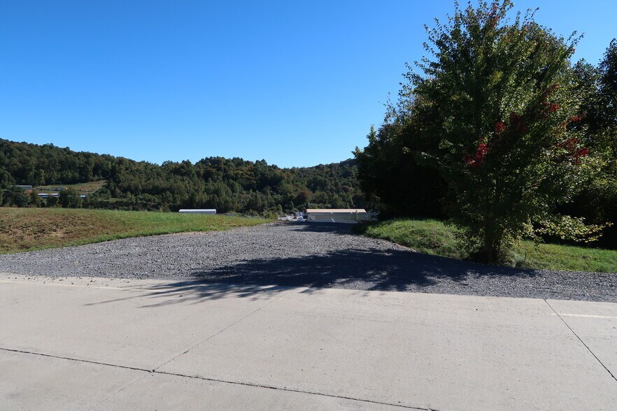 More Photos Of 2045 Winners Dr, Pleasant Valley Land For Sale