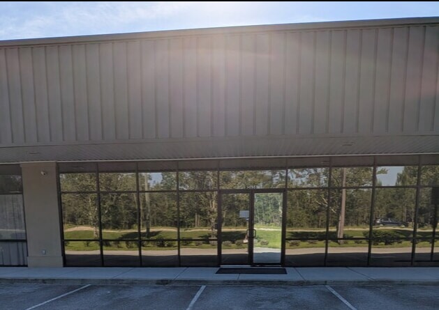 Primary Photo Of 2658 Airport Rd, Hinesville Flex For Lease