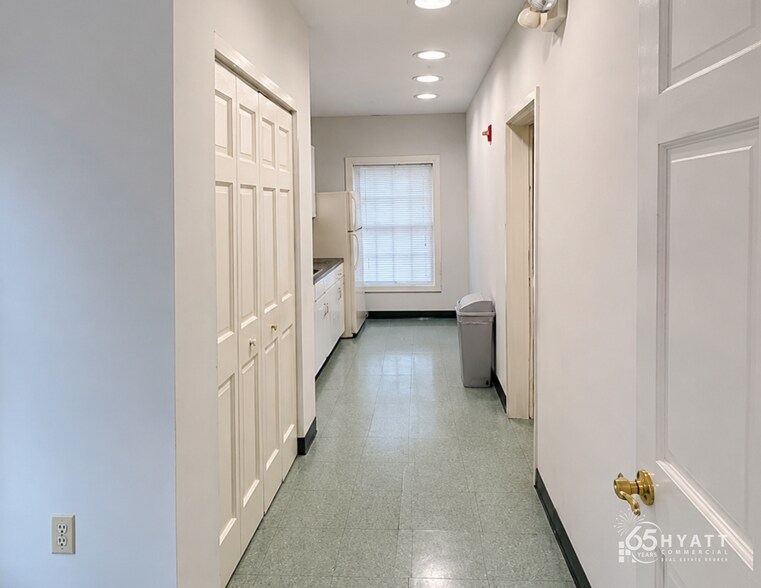 More Photos Of 1049 MD-3, Gambrills Office For Lease