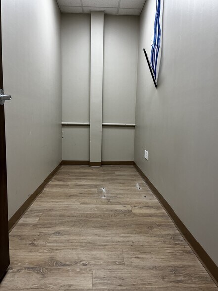 More Photos Of 159 2nd Ave SE, Perham Storefront Retail Office For Sale