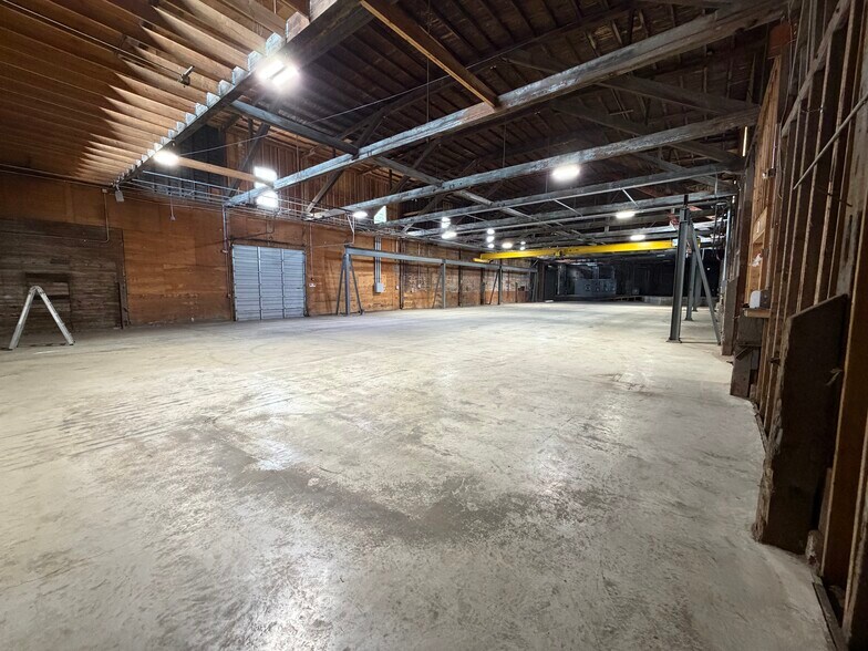 More Photos Of 88 Howard Ave, Bridgeport Warehouse For Lease