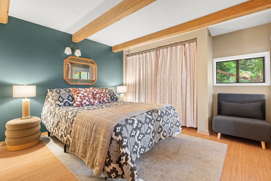 More Photos Of 1824 SW Greenway Cir, West Linn Specialty For Sale