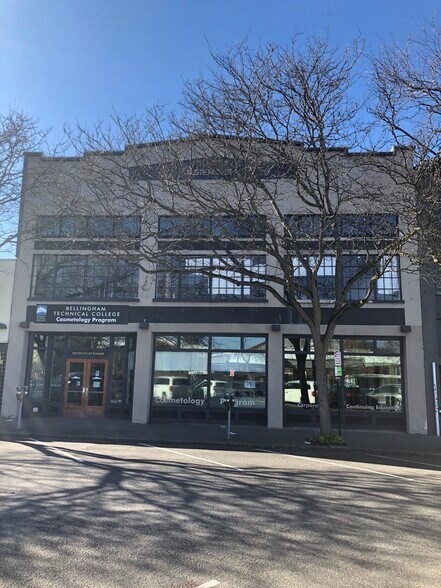 More Photos Of 1411 Railroad Ave, Bellingham Storefront For Lease