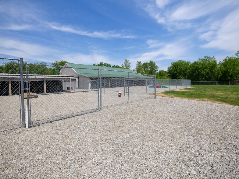 More Photos Of 75600 Van Dyke Rd, Bruce Twp Specialty For Sale