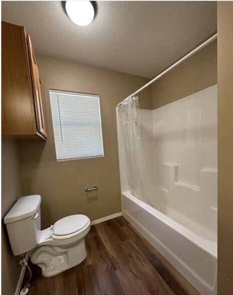 More Photos Of 1645 S Hydraulic St, Wichita Apartments For Sale