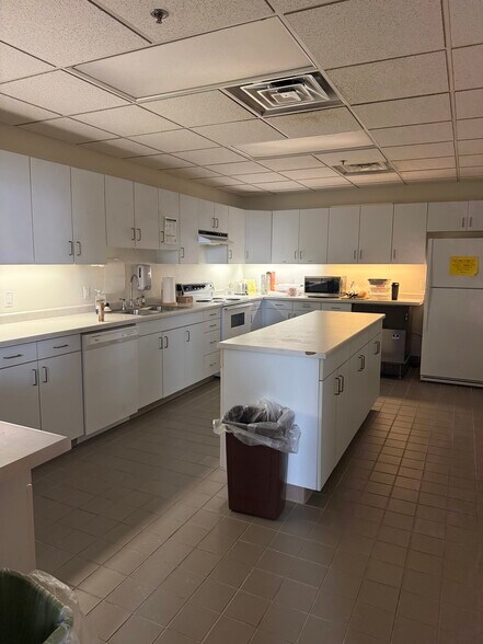 More Photos Of 621 1st Ave S, Buffalo Specialty For Sale