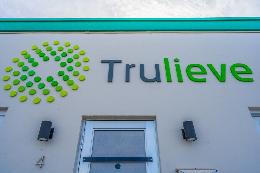 More Photos Of 4020 NW 26th St, Miami Freestanding For Sale