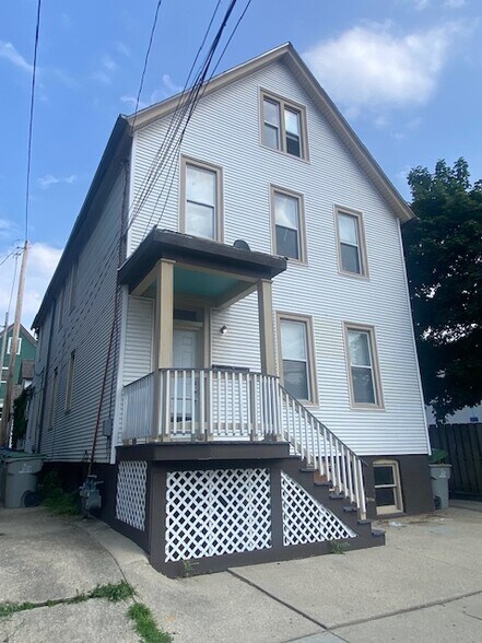 More Photos Of , Milwaukee Multifamily For Sale