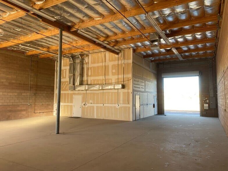 More Photos Of 4876 Cecile Ave, Las Vegas Warehouse For Sale