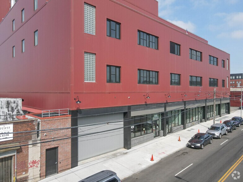 More Photos Of 4805 Metropolitan Ave, Ridgewood Light Distribution For Lease