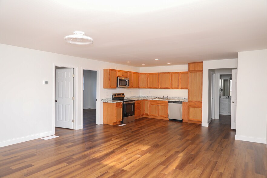 More Photos Of 643 Highway 9 S, Dawsonville Office Residential For Sale