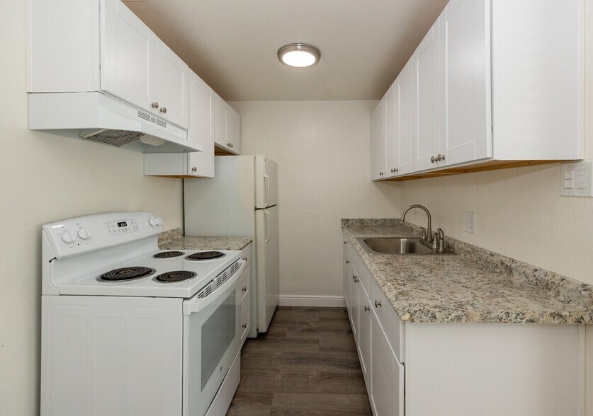 More Photos Of 1592 Boston St, Aurora Apartments For Sale