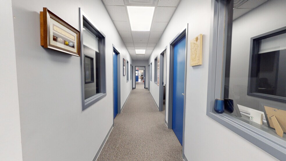 More Photos Of 111 S Lake St, Montgomery Service For Sale