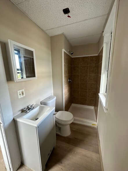 More Photos Of 197 S Leonard St, Waterbury Apartments For Sale