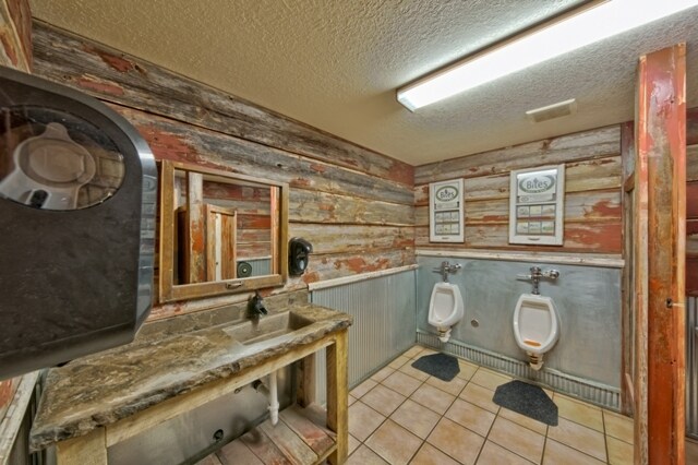 More Photos Of 2793 State 371 SW, Pine River General Retail For Sale