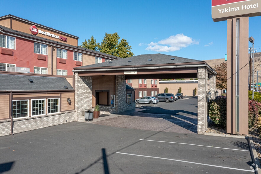 More Photos Of 1614 N 1st St, Yakima Hotel For Sale